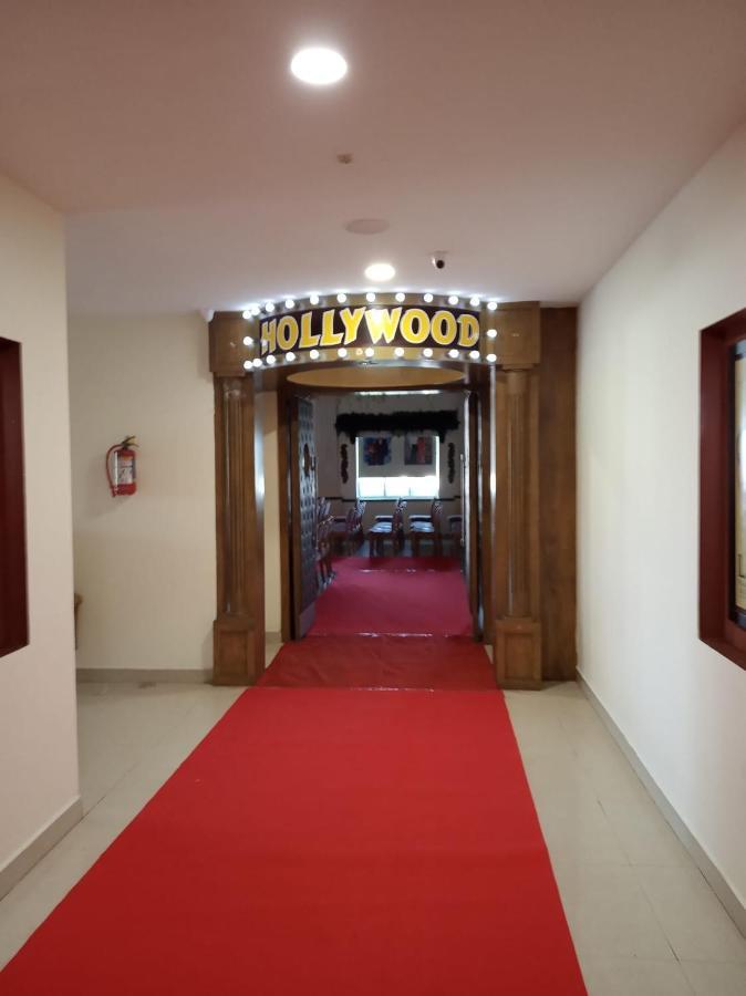 Cinemascope An Apart Hotel Ченнаи Экстерьер фото
