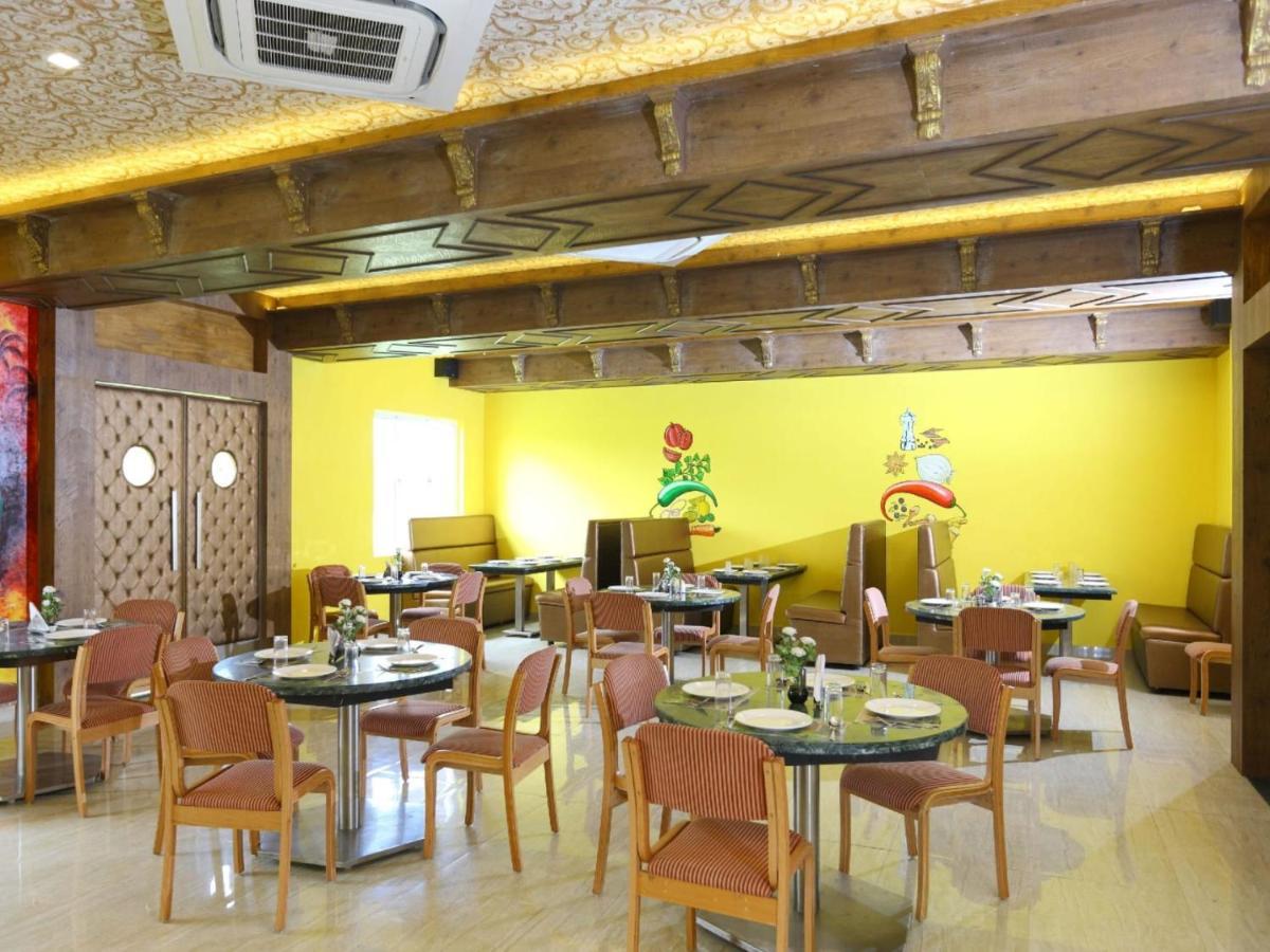 Cinemascope An Apart Hotel Ченнаи Экстерьер фото