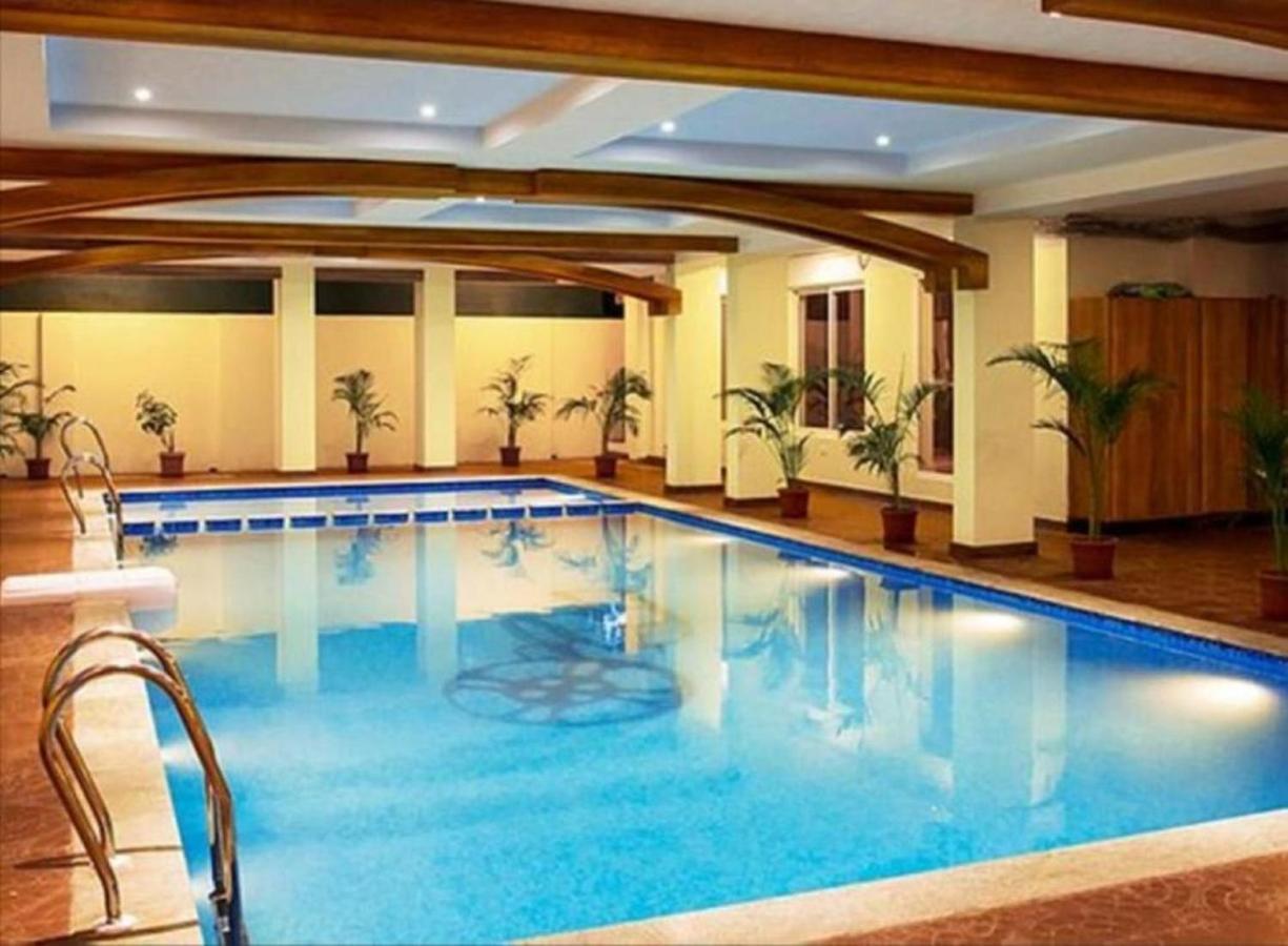 Cinemascope An Apart Hotel Ченнаи Экстерьер фото